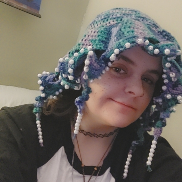 Meet your Posher, Alex - Picture 2 of 9